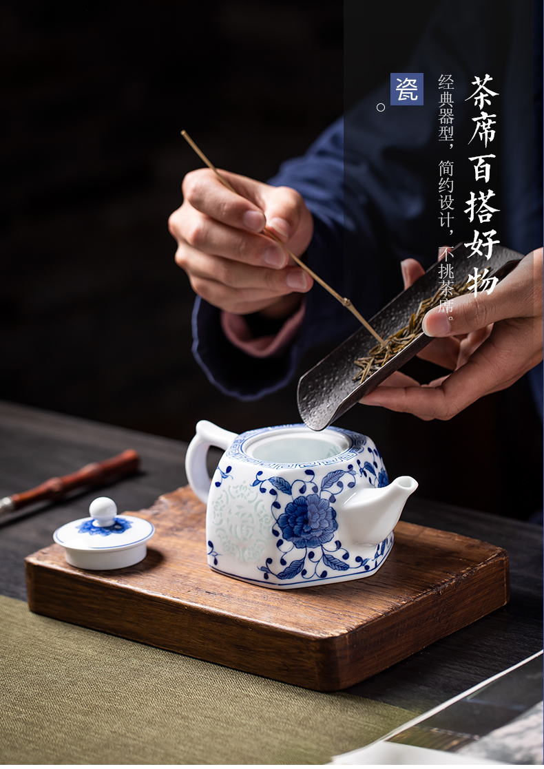 Jingdezhen blue and white and exquisite hand - made exquisite ceramic teapot kung fu tea tea, large - capacity single pot teapot