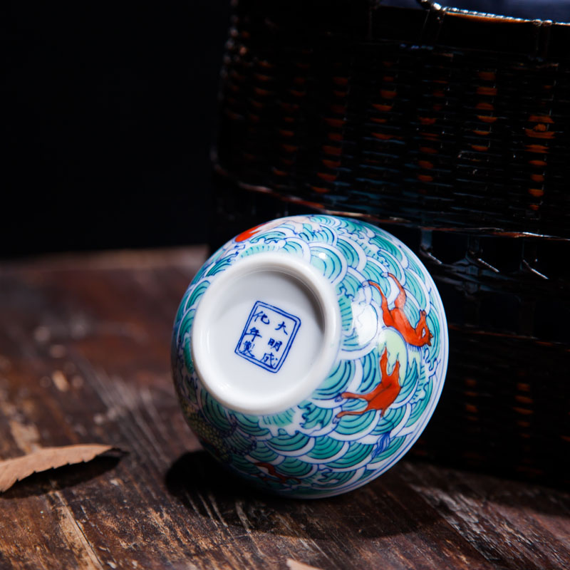 Jingdezhen ceramic hand - made color bucket water lines three beast master figure of single CPU high - grade kunfu tea cups sample tea cup