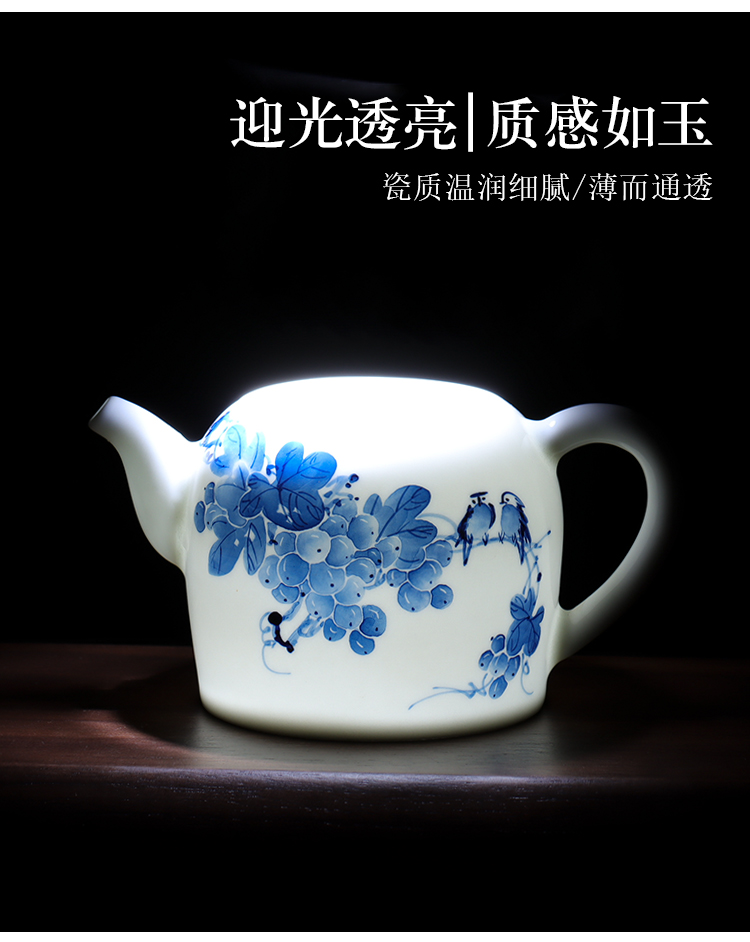 Grape little teapot of blue and white porcelain of jingdezhen ceramic hand - made tea ware household kung fu tea kettle with one person