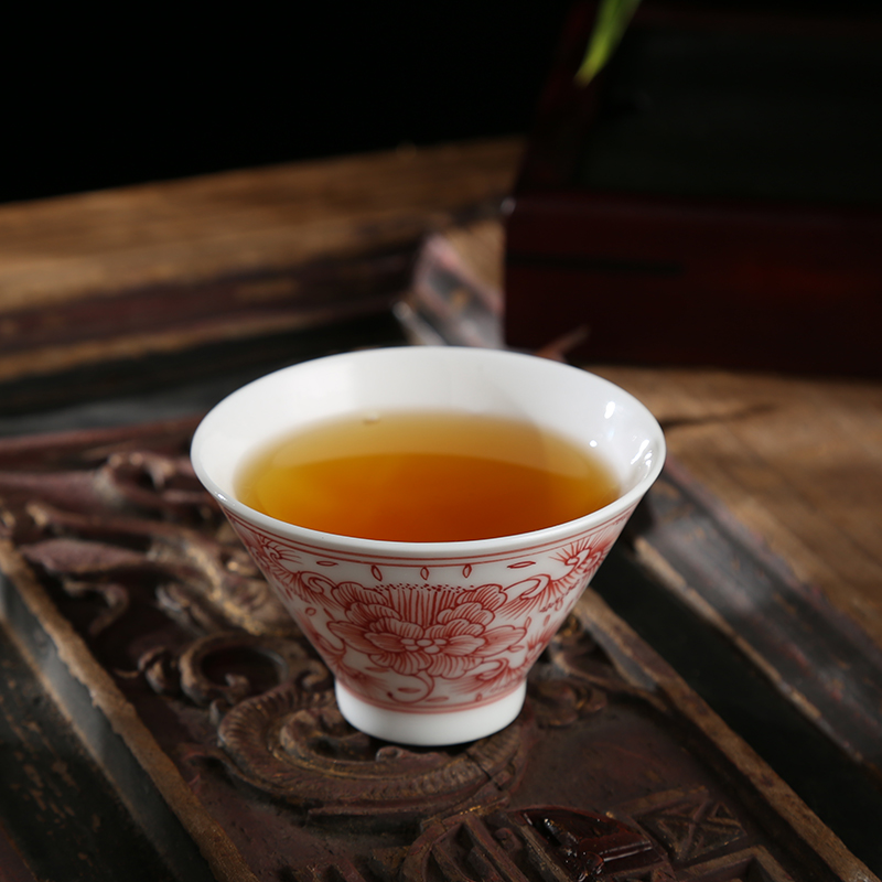 Jingdezhen ceramic sample tea cup hand - made youligong master cup personal cup single CPU kung fu tea cups