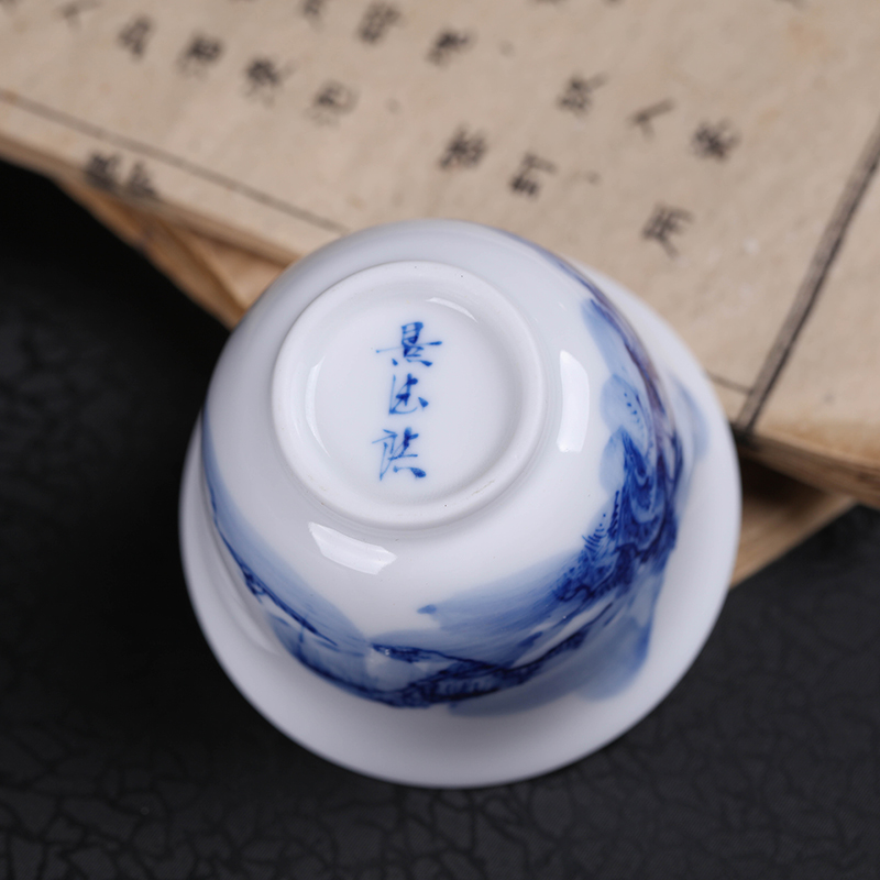 Ceramic sample tea cup hand - made jingdezhen blue and white porcelain tea set personal cup masters cup kung fu tea cups small cup