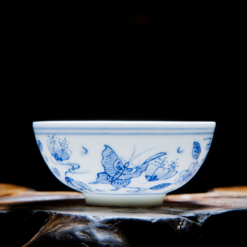 Jingdezhen ceramic manual single kung fu tea pu 'er tea cup a cup of blue and white porcelain cup sample tea cup individuals