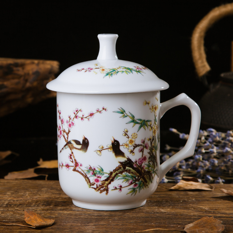 Jingdezhen ceramic cups with cover the custom blue and white ipads China cups cups water glass cup gift office meeting