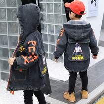 Childrens clothing boys autumn winter clothing 2021 new denim coat children eat chicken trench coat