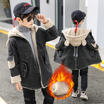 Boy denim coat 2021 New Winter childrens dress foreign style plus velvet padded medium boy boy Korean windbreaker