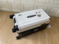 Черное и белое