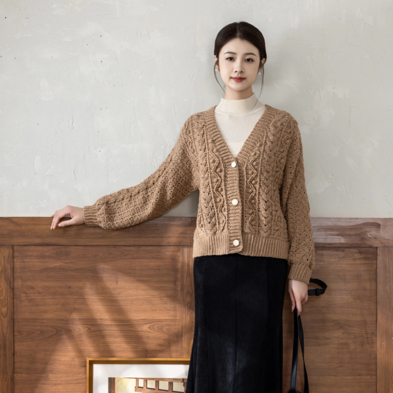 Sister Su Su's Walnut Wool Cardigan Handmade DIY Crochet Yarn Ball Wool Thread Clothing Material Kit