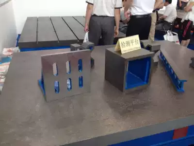 Inspection table fitter scribing platform measurement T-groove welding assembly grinding test Table 1 m cast iron flat plate