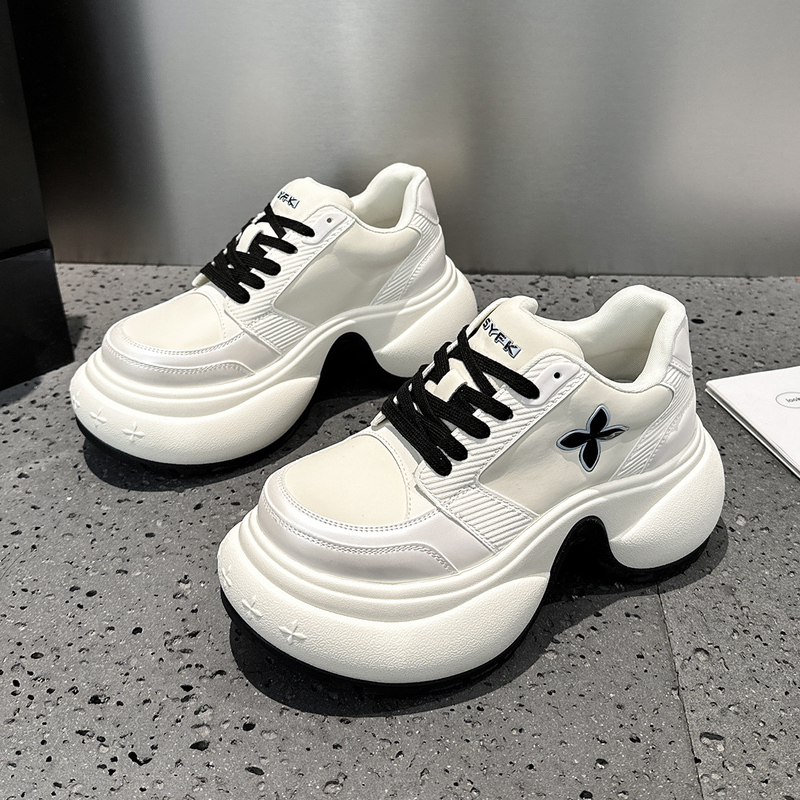 Zhao Lusi's Same Style 2026 Spring New Thick-Soled Panda Casual White Sneakers Cross-Pattern Dad Shoes for Women