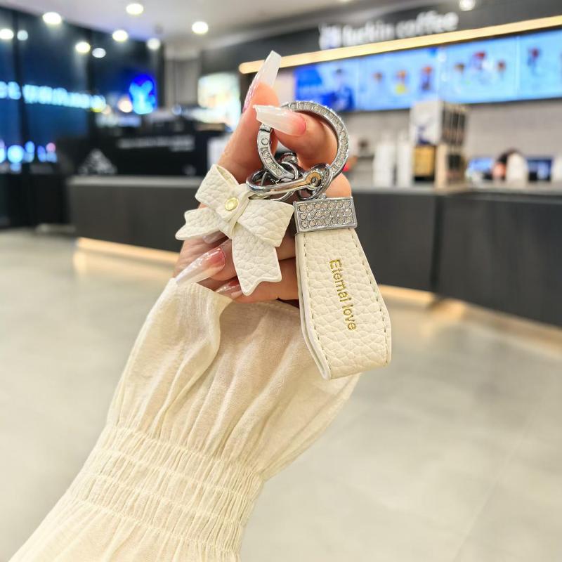 Lychee-Pattern Bowknot Car Keychain Pendant, Exquisite and High-End for Female Couples, ins Key Chain Pendant Bracelet Lychee-Pattern Bowknot Car Keychain Pendant, Exquisite and High-End for Female Couples, ins Key Chain Pendant Bracelet