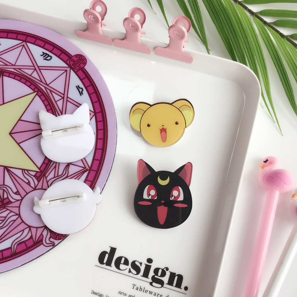 Man Miliang Sakura Badge Thủy thủ Mặt trăng Trâm Luna Little Amitmis Magic Card Girl Anime ghim cài áo vest nam Gucci
