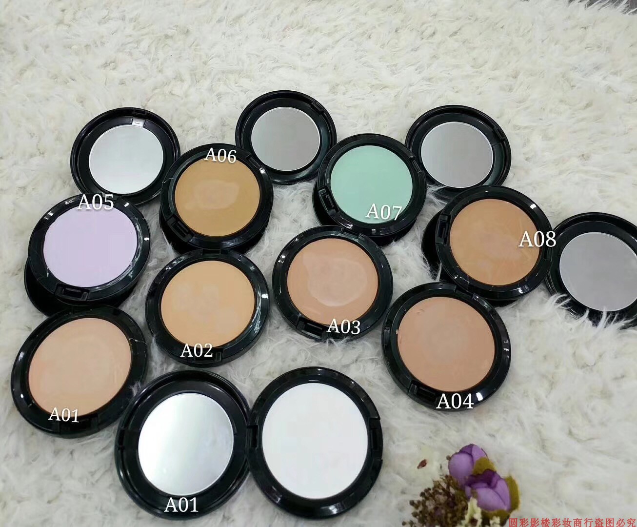 Red and black makeup Flawless translucent foundation Cream Concealer Foundation cream Acne print freckles Moisturizing waterproof Free puff