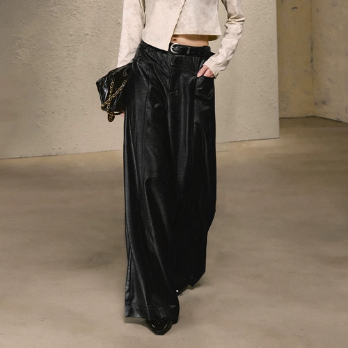 [Мягкие кожаные брюки] поднять Nina, складки текстуры кармана, свободные широкие повседневные брюки