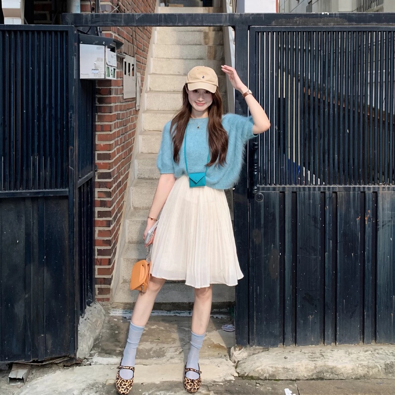 Mohair Gentle and Lazy Style Puff Short-Sleeved Top Knitwear Korean Style Pullover Sweater for Women in Autumn and Winter Mohair Gentle and Lazy Style Puff Short-Sleeved Top Knitwear Korean Style Pullover Sweater for Women in Autumn and Winter