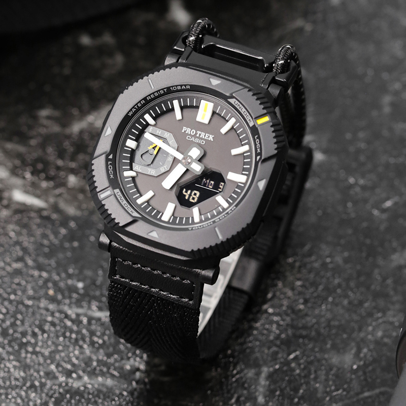 Casio Watch Men's Protrek New Mountaineering Lightweight Waterproof Solar-Powered Bluetooth Watch Prj-B001B-1