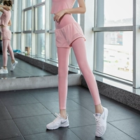 Цветной комбинезон для спортзала