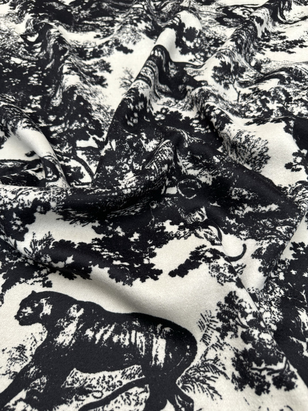 Hundred Beast Picture/Black and White Printed Double-Sided Cashmere Coat Fabric Autumn and Winter Thickened Double-Sided Wool Cloak Coat DIY Fabric Hundred Beast Picture/Black and White Printed Double-Sided Cashmere Coat Fabric Autumn and Winter Thickened Double-Sided Wool Cloak Coat DIY Fabric