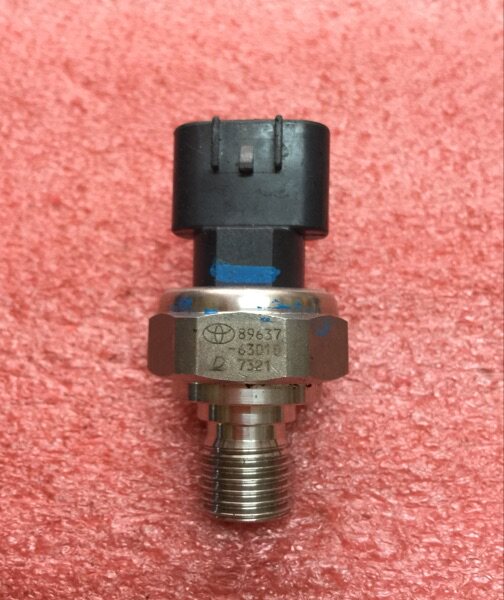 Demolition of the mechanical import pressure sensor TOYOTA89637-63010 7321