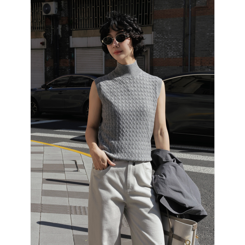 Tt Designer [知己] Three-Dimensional Cable Knit Sheep Wool Vest for Women, Autumn Half-High Collar, Sleeveless, Slimming, Layering Inner Wear