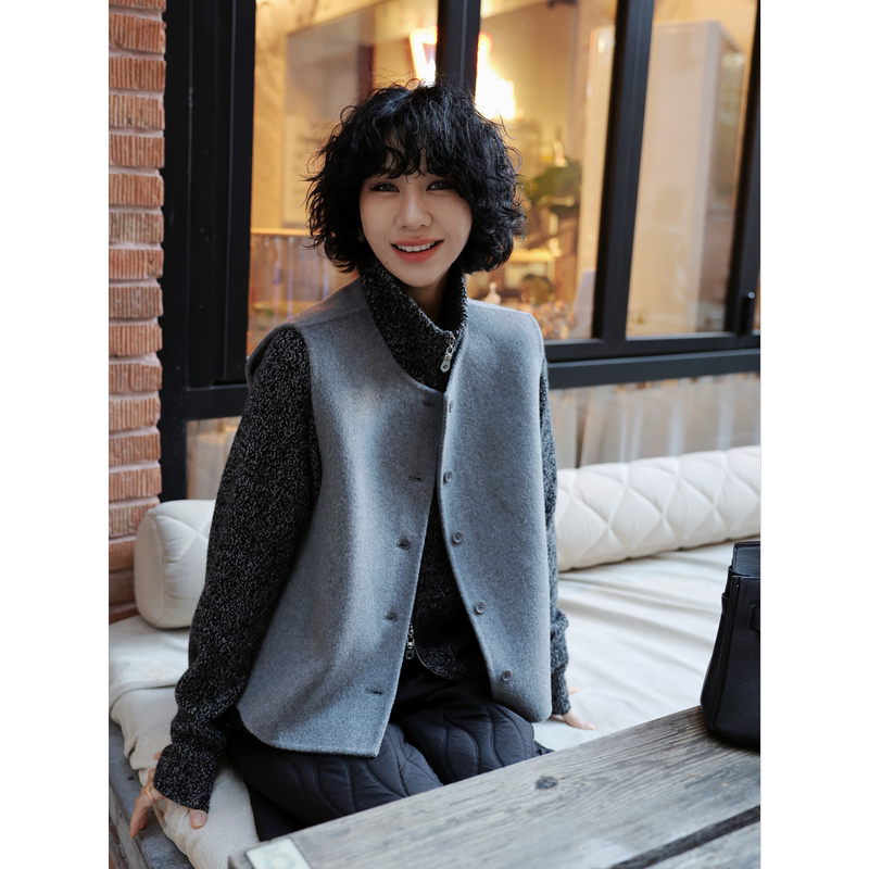 Tt Designer [Alice] Double-Sided Wool Vest for Women, New Spring and Autumn Style, Can Be Worn Outside, Versatile Waistcoat