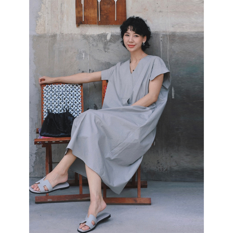 Tt Designer [Yanyu Wanshi] High-End Casual Loose-Fitting Flutter Sleeve V-Neck Shirt Dress for Women in Summer