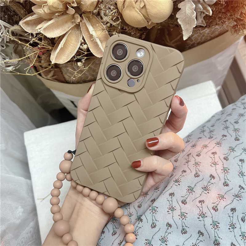 Autumn and winter brown woven elastic bracelet beads suitable for iPhone 14 Promax creative 15 lanyard wrist loss 13_voghion.com