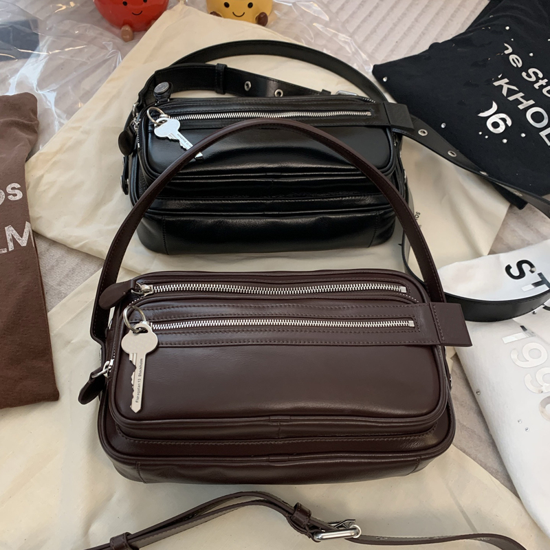 Multi-Pocket Camera Bag, Shoulder Crossbody Handbag for Women, Keychain Accessory, Motorcycle Bag Multi-Pocket Camera Bag, Shoulder Crossbody Handbag for Women, Keychain Accessory, Motorcycle Bag