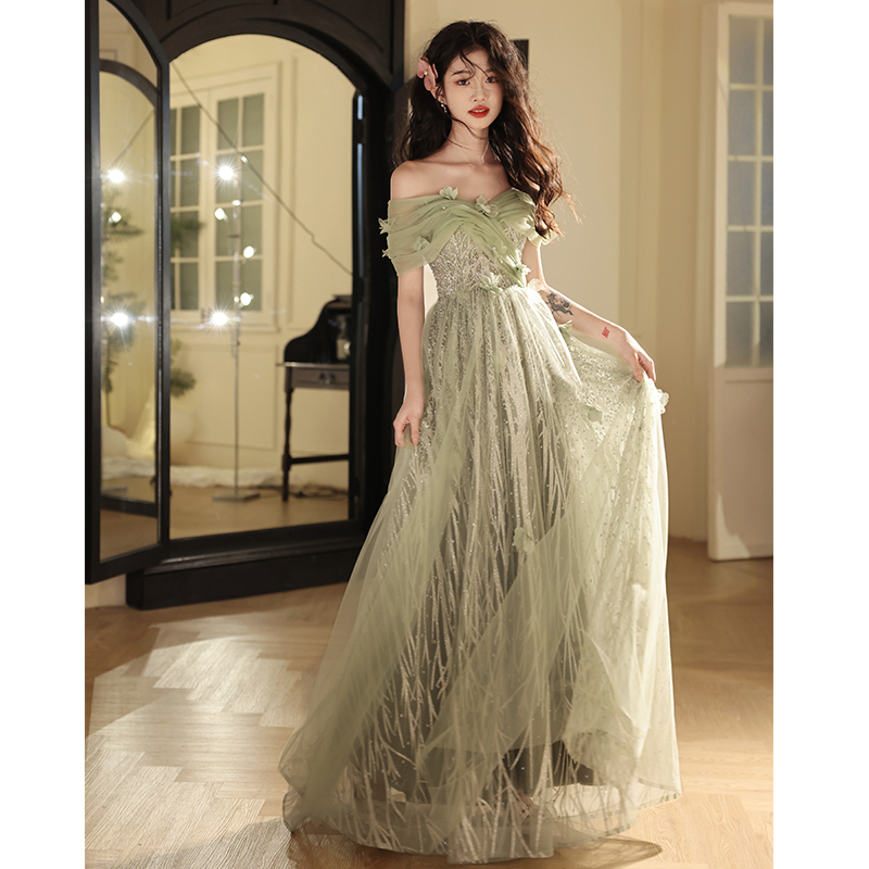 One-Shoulder Evening Dress with a High-End Feel, Host Annual Meeting Dress, Student Art Exam Solo Performance Outfit, Green and Elegant