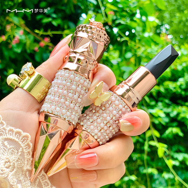 Queen's scepter red mist face matt easy on color without makeup anti-stick cup lasting moisturizing Runze 1 branch 3 color lip balm