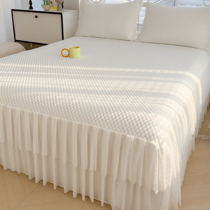 Summer Waffle Ice Silk Cooling Bean Mat Bed Skirt Three-Piece Set, Machine Washable Lace Trim Bed Cover Sheet Summer Waffle Ice Silk Cooling Bean Mat Bed Skirt Three-Piece Set, Machine Washable Lace Trim Bed Cover Sheet