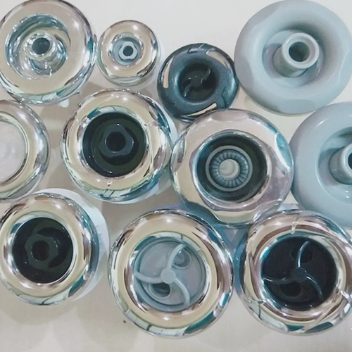 Бассейн, массажер с аксессуарами