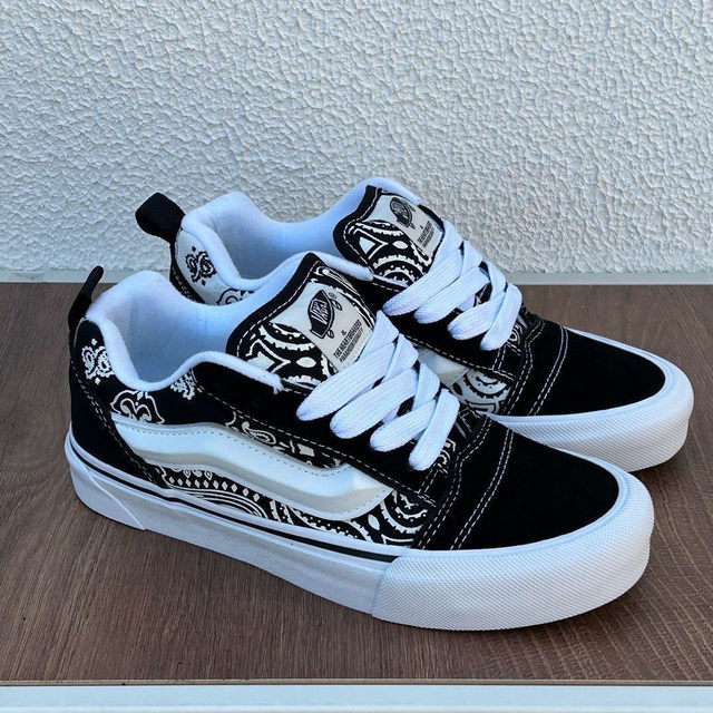 Knu Skool Bubble Mart Hirono Ono joint thick tongue red canvas men and women bread shoes sneakers