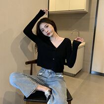 Black base shirt womens summer short sweater cardigan jacket v-neck knitted top 2021 new trend
