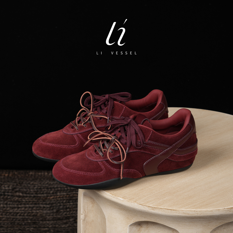 [Maomaojia] Red Inner Height-Increasing Moral Training Shoes for Women 2026 New Autumn Retro Thick-Soled Sneakers Casual Shoes