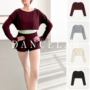 Dancelabkiki knitted blouse ຮຸ່ນວ່າງ