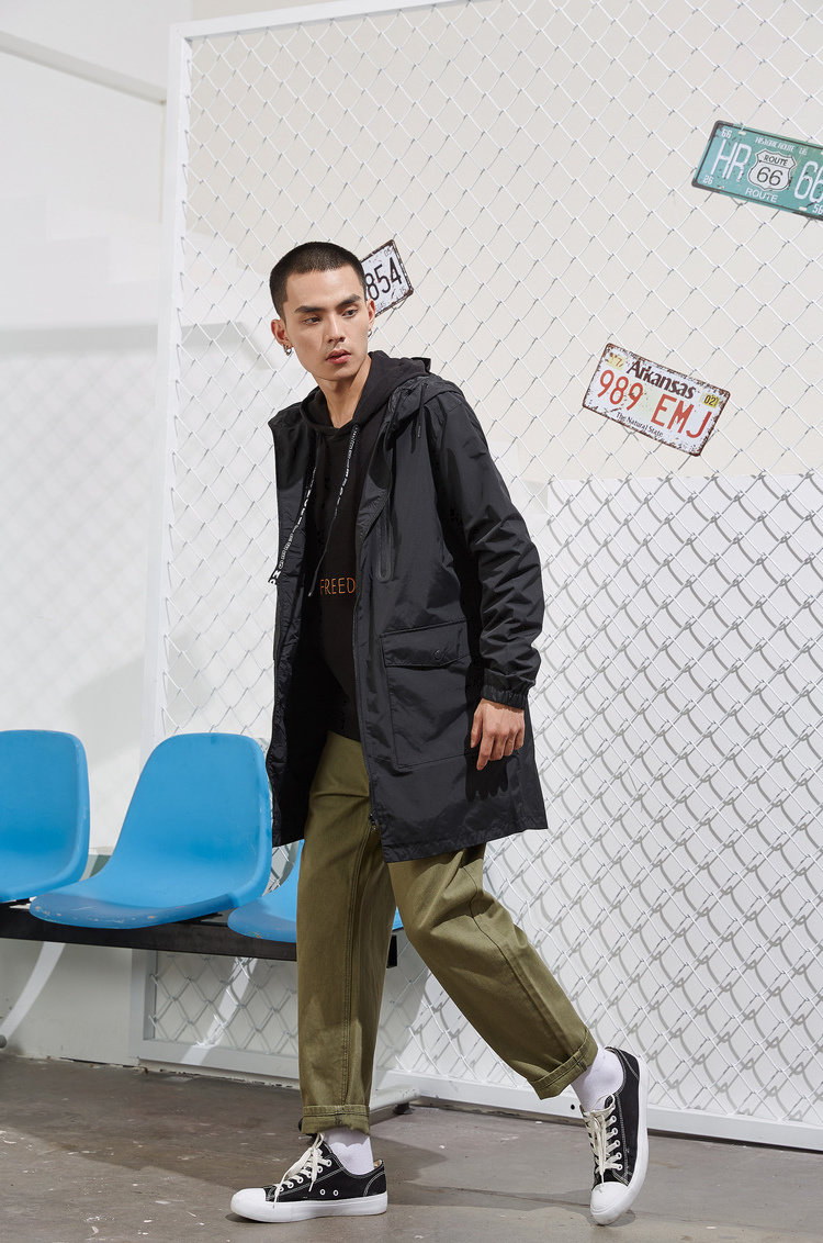 美特斯邦威 男士中长款 连帽风衣外套 图8
