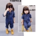 Phiên bản Hàn Quốc của mùa xuân và mùa thu trẻ em dụng cụ jumpsuit 1-2 tuổi Quần áo trẻ em nữ denim quần yếm