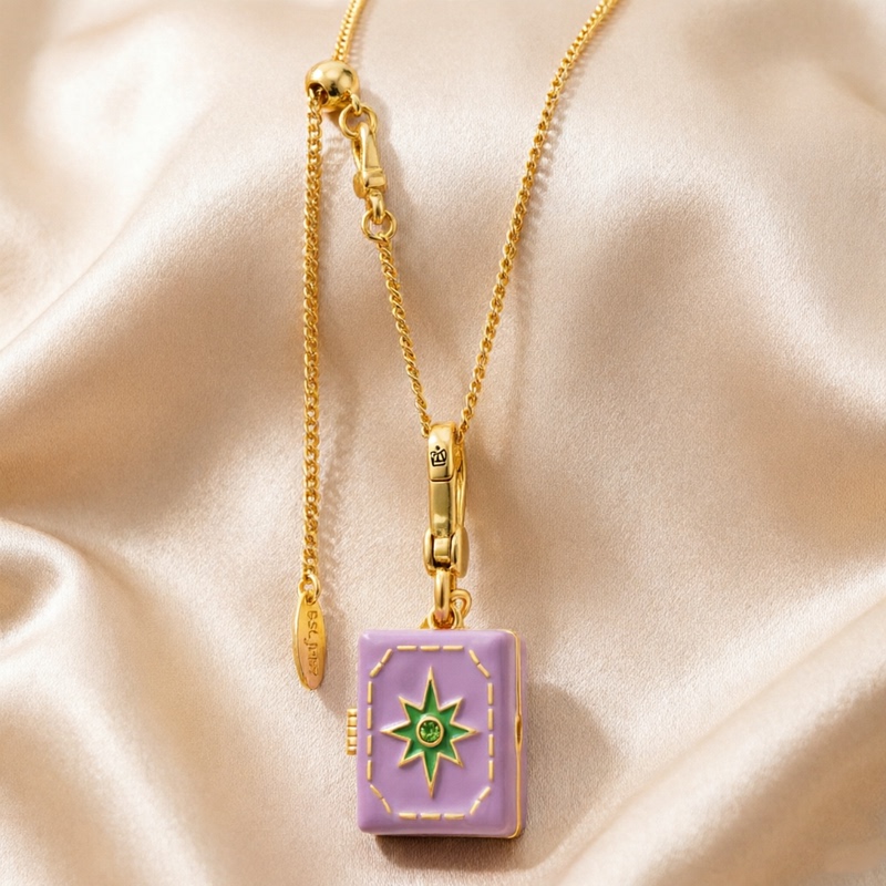 High-End Luxury Openable Book of Answers Pendant Necklace, Fashionable and Versatile Star Book Letter Keychain Accessory