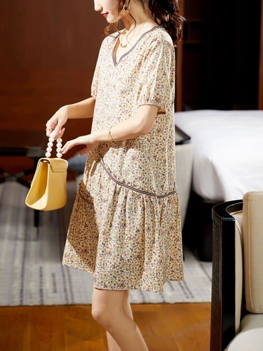 九月陌墨 Летнее платье, цветочный принт, V-образный вырез, большой размер