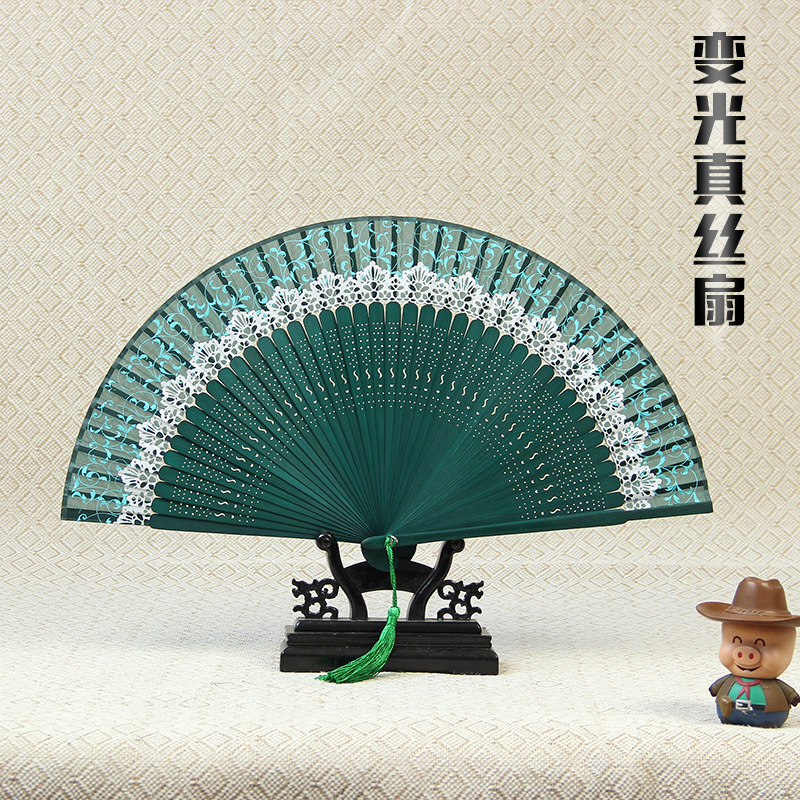 Fan small folding fan Female flow Su Chinese style classical Japanese style dance silk summer mini Korean version portable