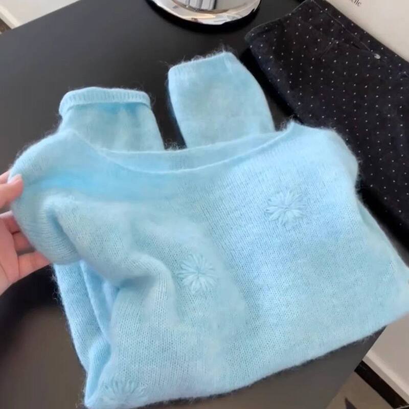 Fashionable and Elegant Light Blue Soft and Cozy Sweater for Women, New Autumn Korean Style Outfit, Beautiful Top