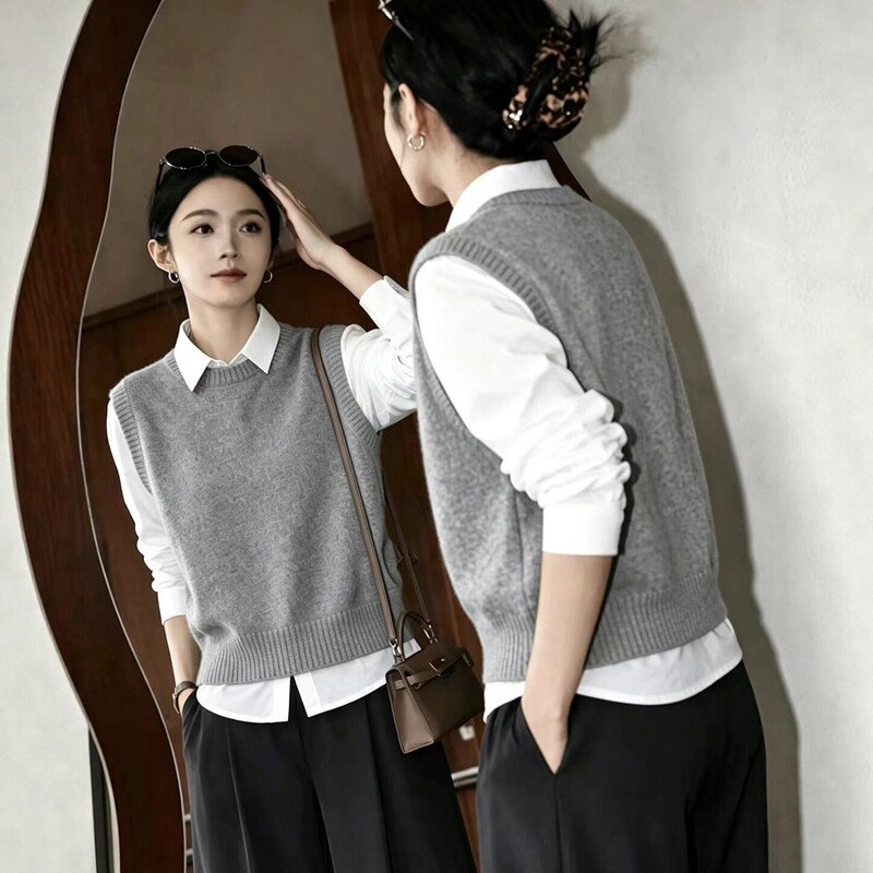 Gray Round-Neck Vest Knitwear for Women, Autumn and Winter 2026 New Style, Versatile Outerwear, Slimming Sleeveless Sweater Vest