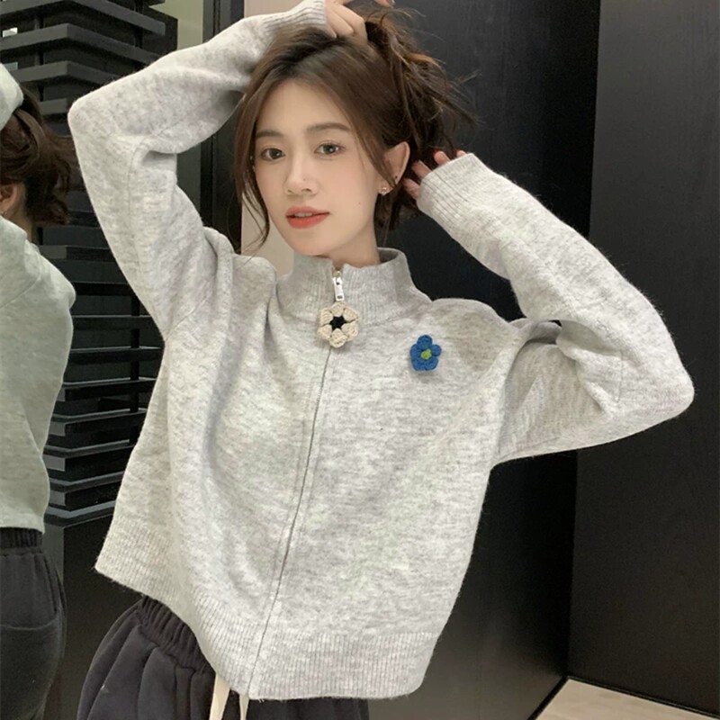 Unique Gray Sweater Half-High Collar Jacket for Women, Early Autumn, High-End, Lazy Style, Short, Slimming, Zipper Knit Cardigan
