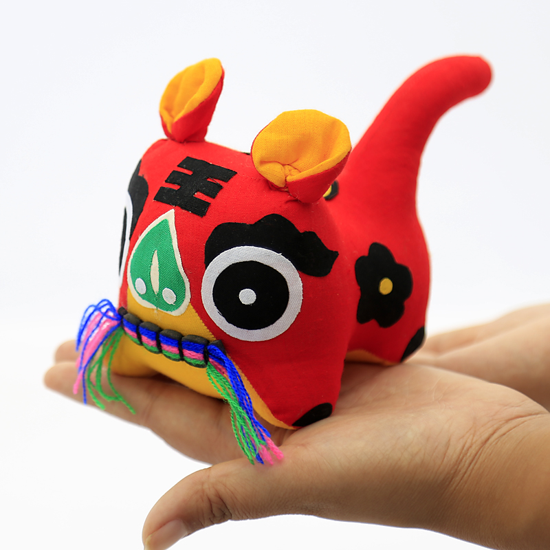 Cloth tiger doll folk handmade birth year gift Chinese style traditional culture folk custom small gift doll ornaments