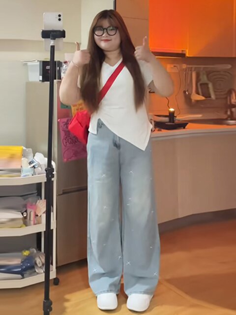 Plus-Size Embroidered Wide-Leg Jeans for Women, Summer Versatile, Loose Fit, Slimming, Body-Covering Straight-Leg Pants, High-Waisted Trousers