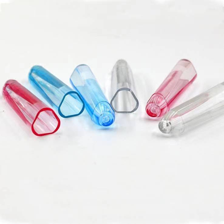 Elementary school student triangle thick bar pencil cap set children 322 Si Bi Le Dong hole nib protection cover China 6700