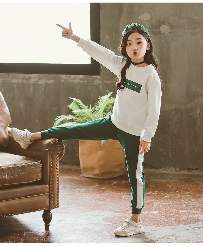 Quần áo bé gái mùa hè 2018 mới cho bé quần áo thể thao giản dị Quần áo bé gái cotton ngắn tay hai mảnh đồ bơi trẻ em quần rời