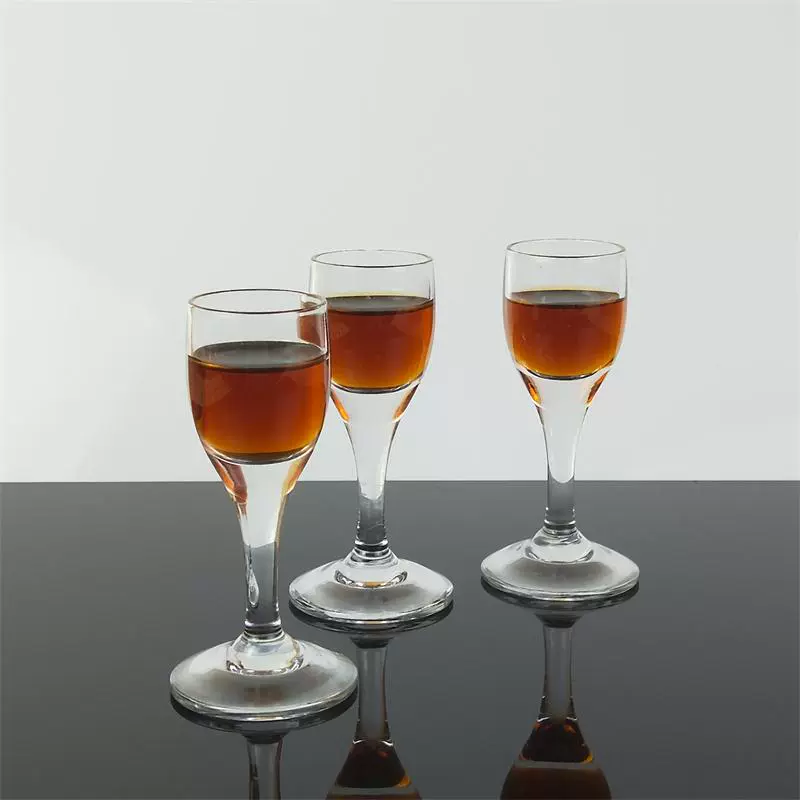 Rượu mạnh Crystal White Wine Glass Glass Nhỏ Cup White Wine Glass Wine Wine Wine Wine Bộ ly thủy tinh