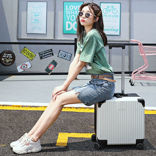 Чемодан, маленькая коробка, 18 дюймов