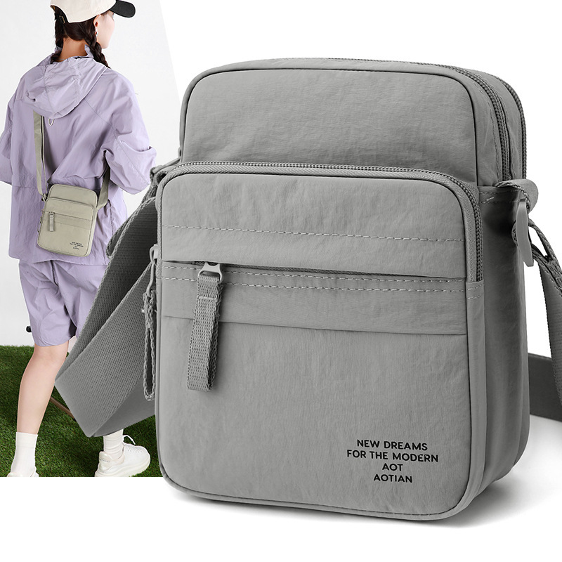 Lightweight Men's Shoulder Bag Crossbody Bag Men's ins Small Bag Trendy Mini Shoulder Bag Casual Crossbody Small Backpack